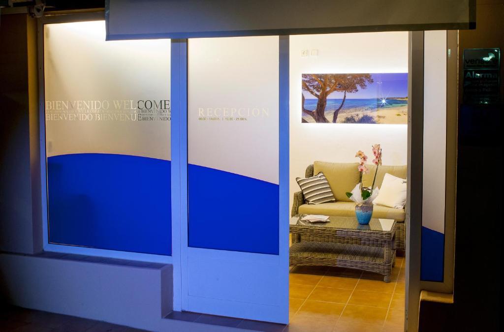 Ses Eufabietes Apartments & Restaurant 米乔尔海滩 外观 照片