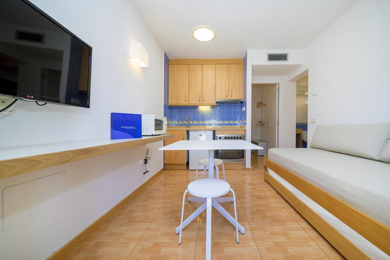 Ses Eufabietes Apartments & Restaurant 米乔尔海滩 外观 照片